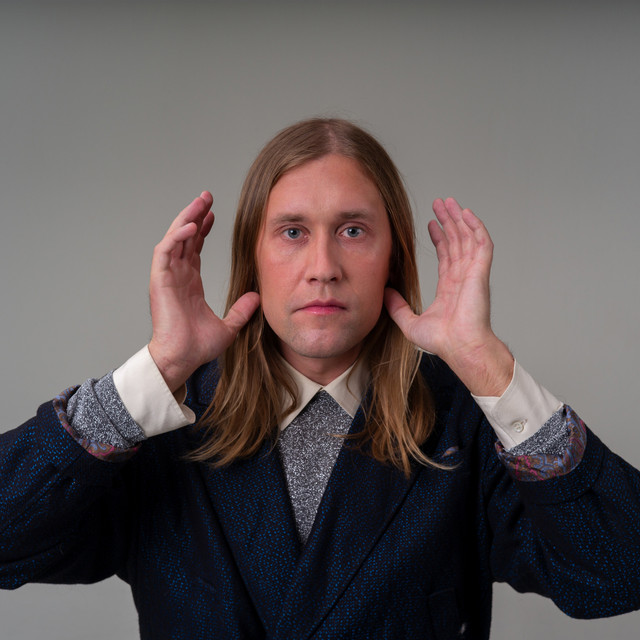 Jaakko Eino Kalevi en YES Manchester Tickets